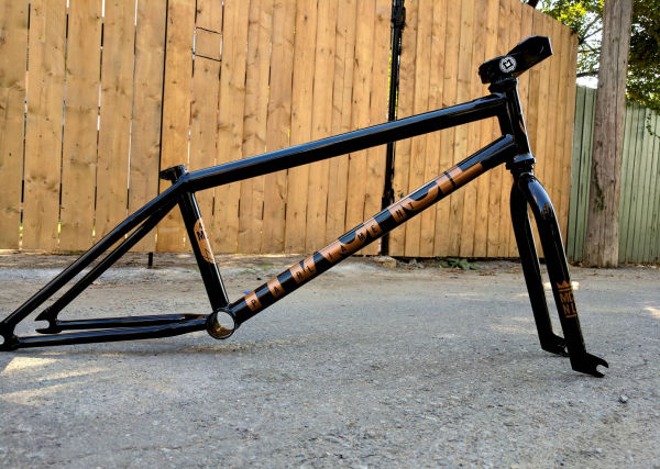 MacNeil Parliament LTD Frame — Black